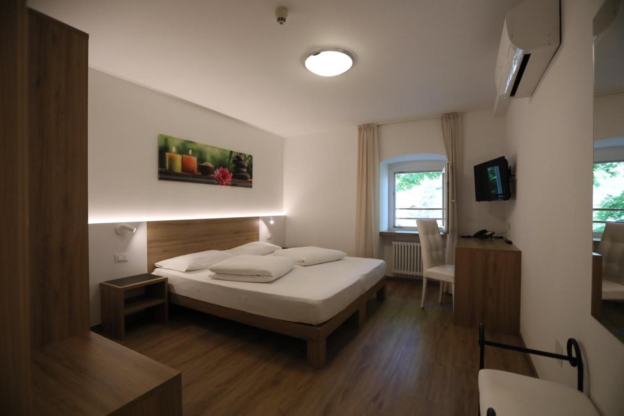 Hotel Stampfer B&B Лайвес Экстерьер фото