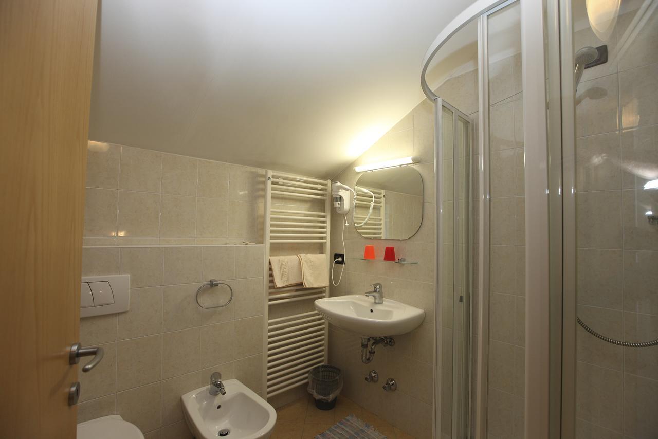 Hotel Stampfer B&B Лайвес Экстерьер фото